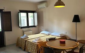 Bocca'S Apartment 8